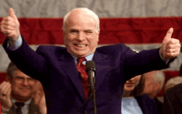 Clinton và McCain đang dẫn đầu cuộc đua vào Nhà Trắng